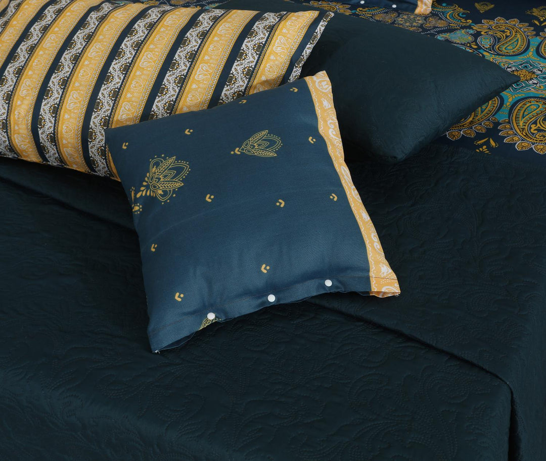 ZINC RIPON Winter Comforter Set- 8 Pcs