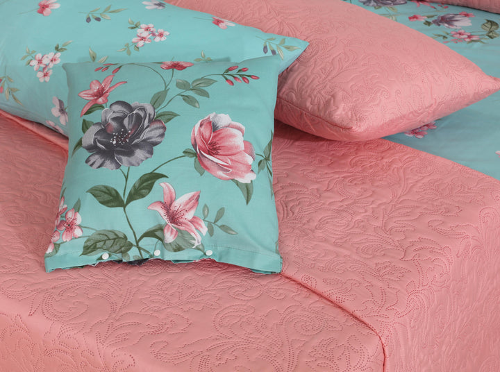 PINK BLAST Winter Comforter Set- 8 Pcs