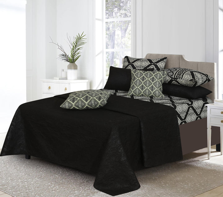 BLACK DIVINE Winter Comforter Set- 8 Pcs