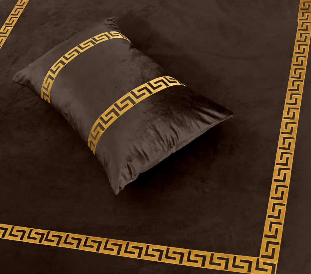 CHOCLATE BROWN VELVET BEDSHEET SET - 3 PCS